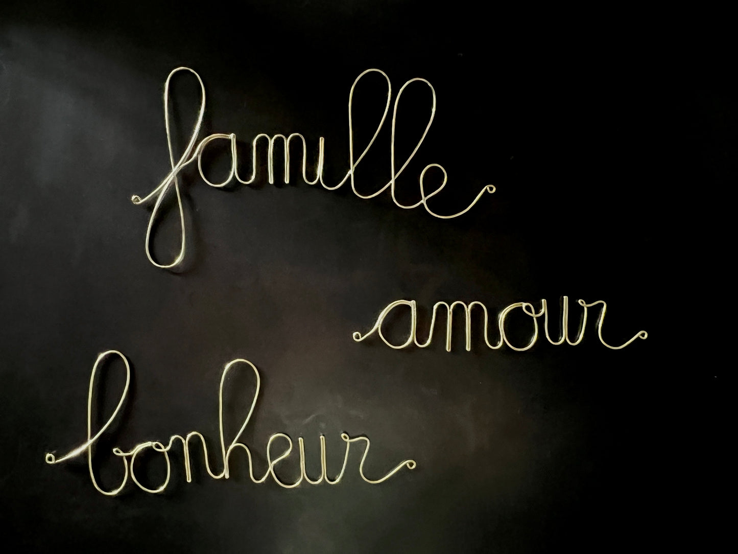 Message en laiton