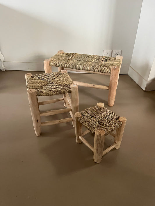 Tabouret en bois et osier
