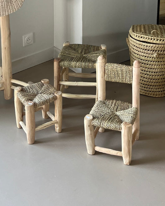 Chaise d'enfants en bois et osier