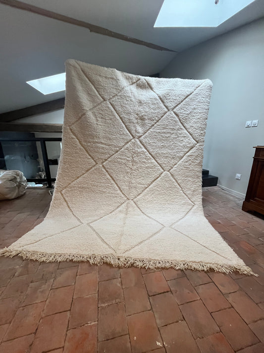 Tapis Beni Ouarain crème à losanges 215X285