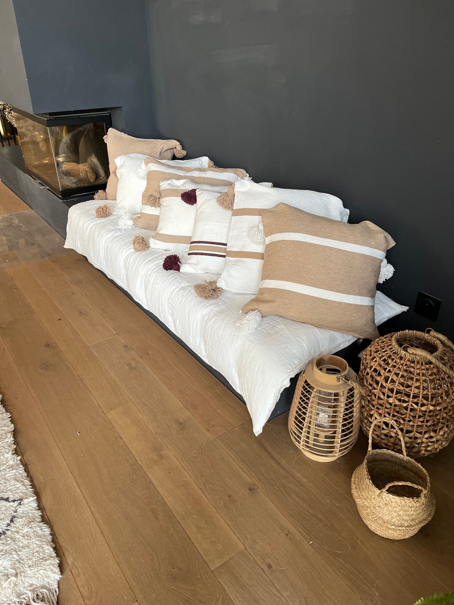 Coussins rectangles beige et blanc