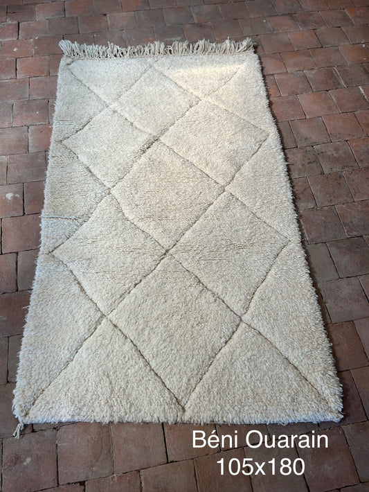 Tapis Beni Ouarain crème à losanges