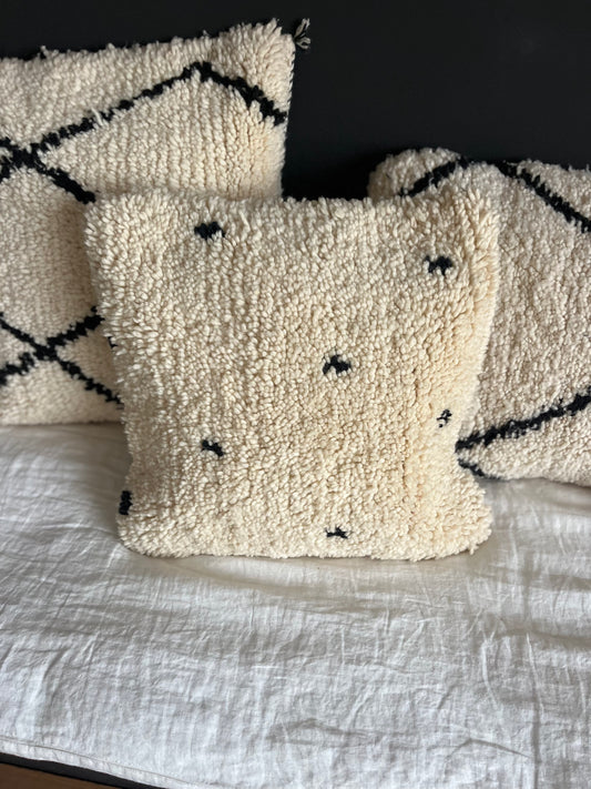 Coussin laine à pois