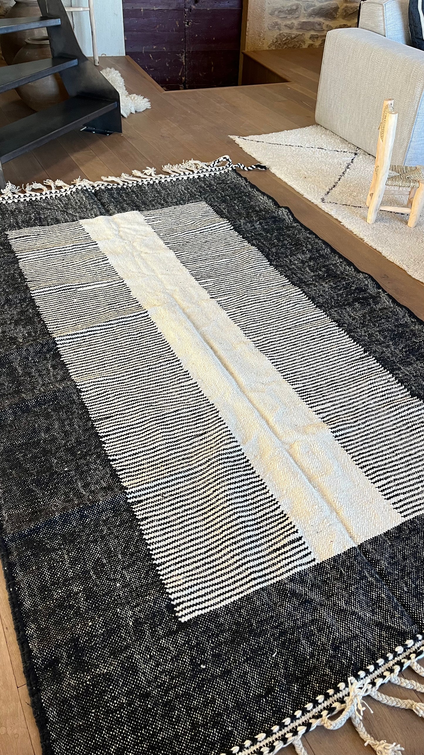 Tapis kilim Boujad crème et noir 261x163