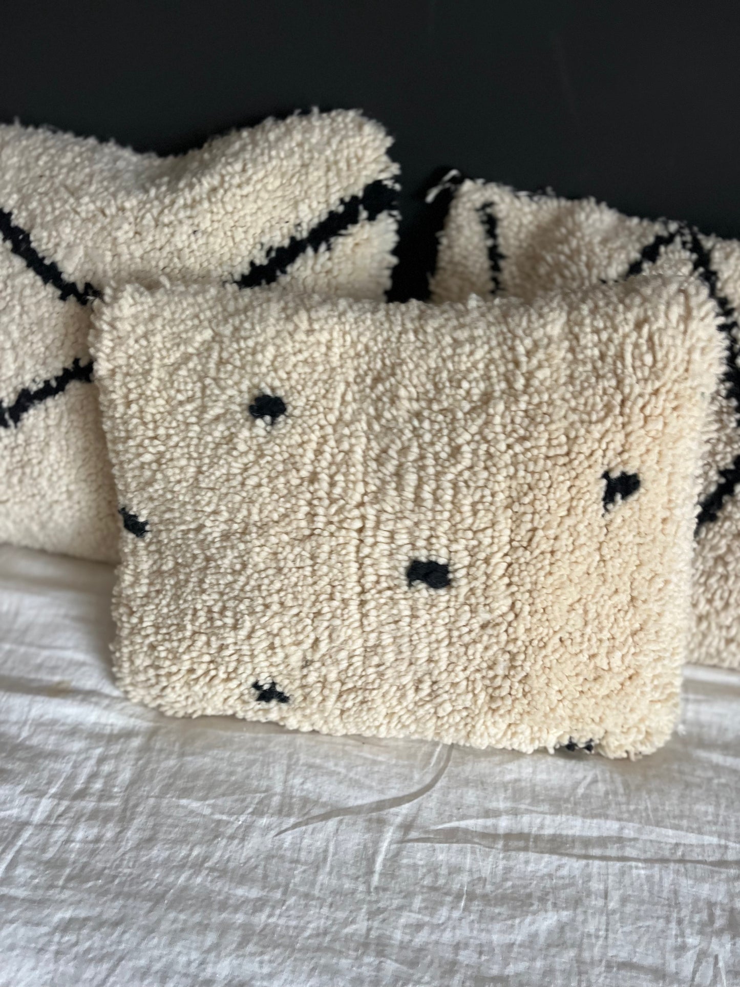 Coussin laine à pois rectangle